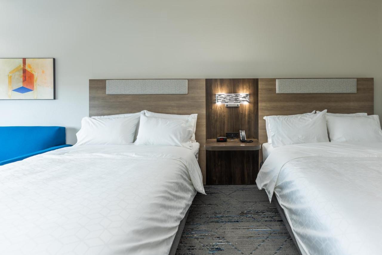 Holiday Inn Express & Suites Charlottesville By Ihg Exterior foto